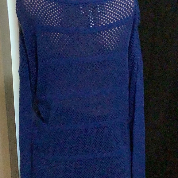 Size M knit sweater in great condition - Picture 3 of 4